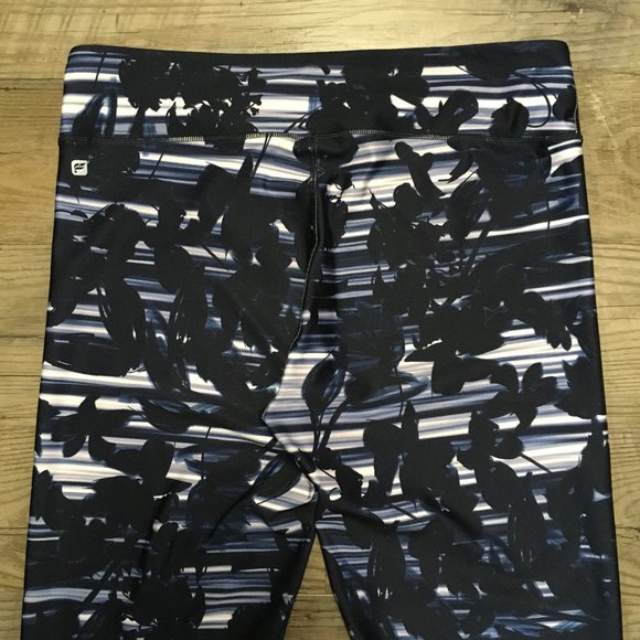 Fabletics Printed Powerhold Leggings Floral Sz XL - Picture 3 of 4